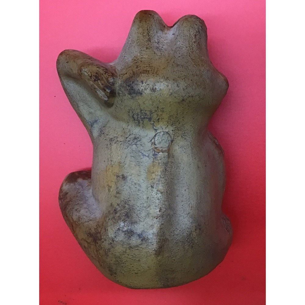 Vintage Cast Iron Frog Bank, Sitting Pose - Picture 2 of 11